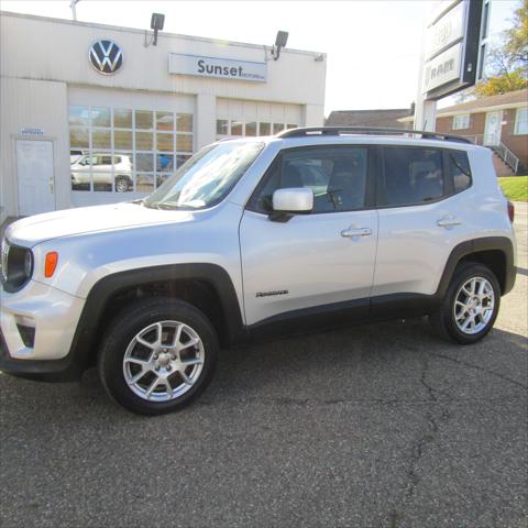 2019 Jeep Renegade Latitude 4x4 2019 Jeep Renegade Latitude 4x4