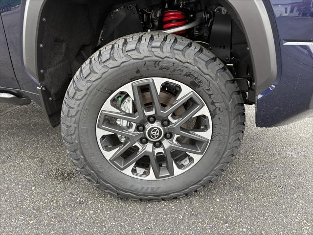 2026 Toyota Tundra SR5 CrewMax 5.5' Bed