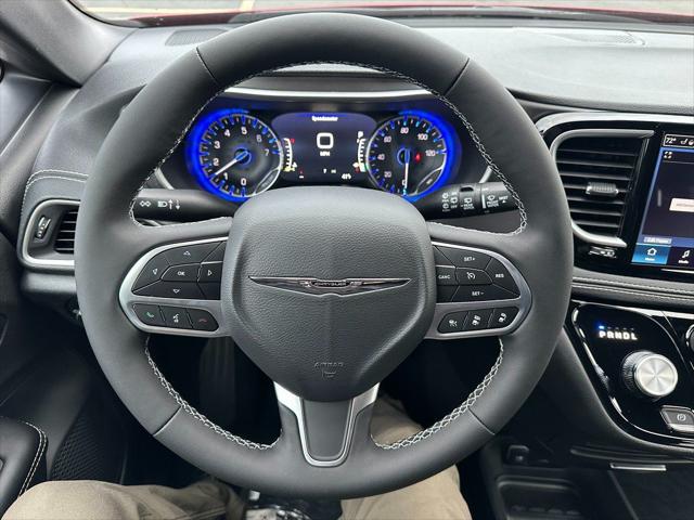 2026 Chrysler Pacifica Select AWD