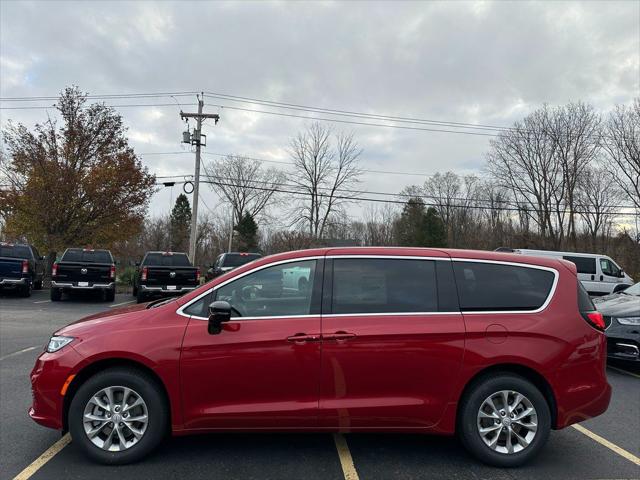 2026 Chrysler Pacifica Select AWD