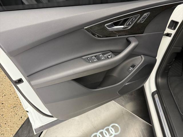 2022 Audi Q7 Premium Plus 45 TFSI quattro Tiptronic