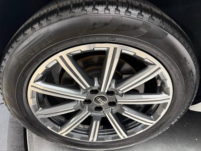 2022 Audi Q7 Premium Plus 45 TFSI quattro Tiptronic