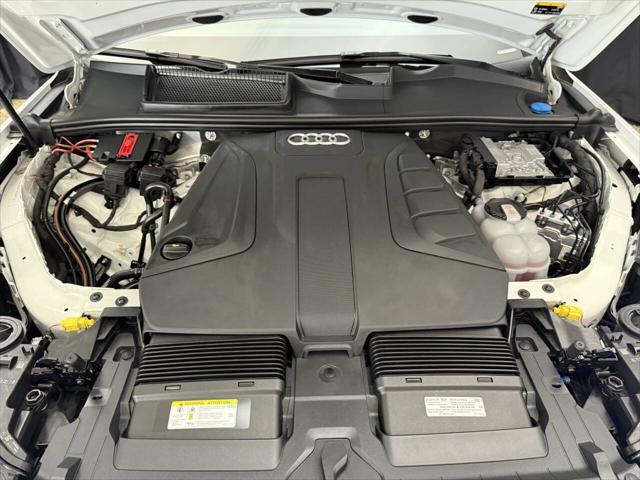 2022 Audi Q7 Premium Plus 45 TFSI quattro Tiptronic