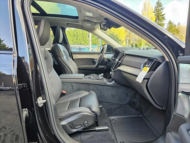 2026 Volvo XC90 Ultra Dark Theme, B6 AWD Gas (mild hybrid), Gasoline, 7 Seats