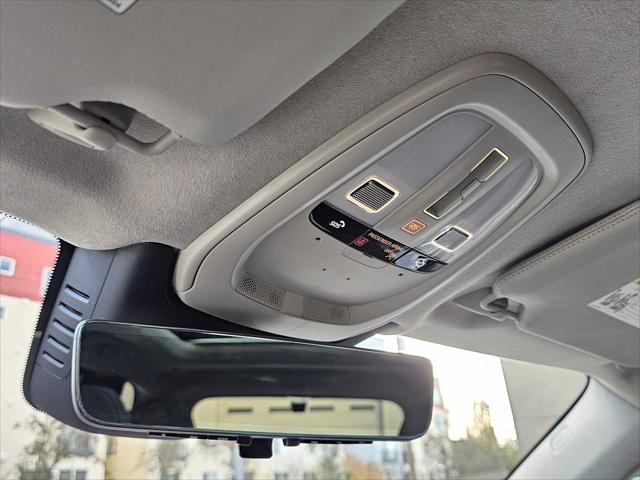 2026 Volvo XC90 Ultra Dark Theme, B6 AWD Gas (mild hybrid), Gasoline, 7 Seats