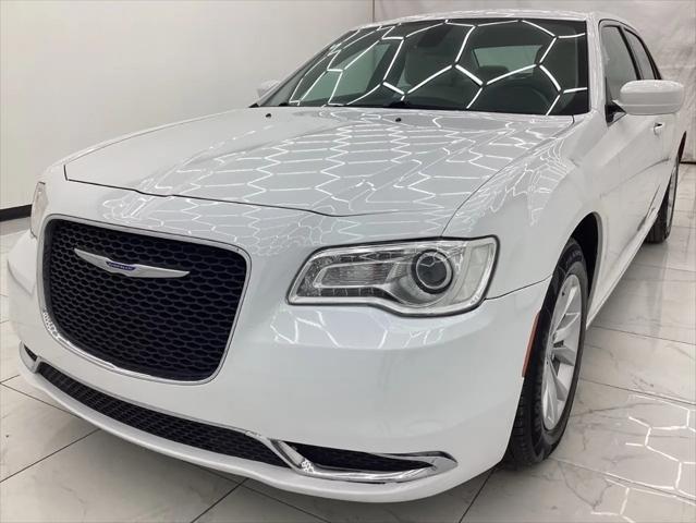2021 Chrysler 300 for sale near Cincinnati, OH
