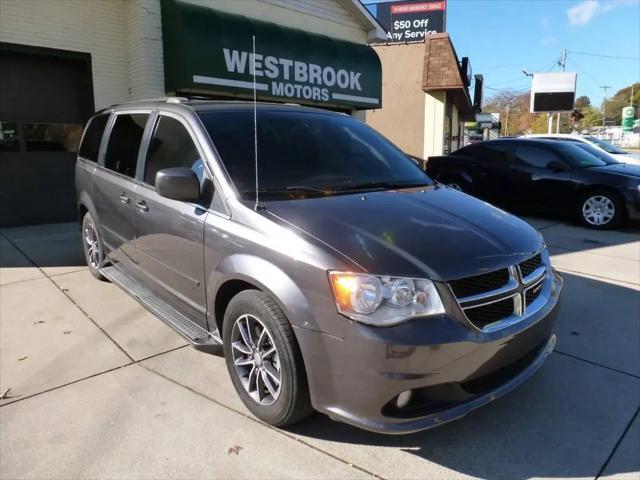 2017 Dodge Grand Caravan SXT for sale in Grand Rapids, MI