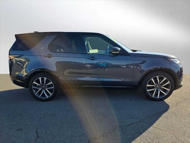 2025 Land Rover Discovery P360 Dynamic SE