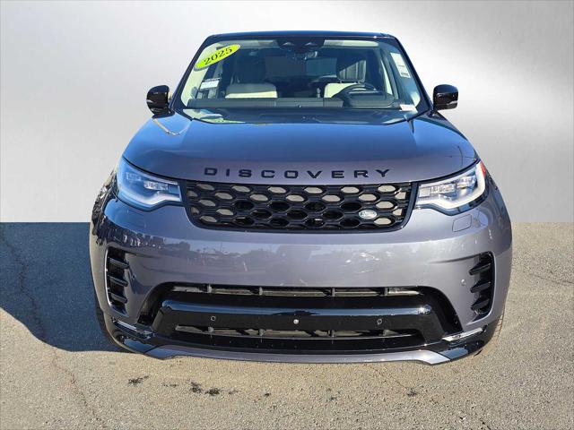 2025 Land Rover Discovery P360 Dynamic SE
