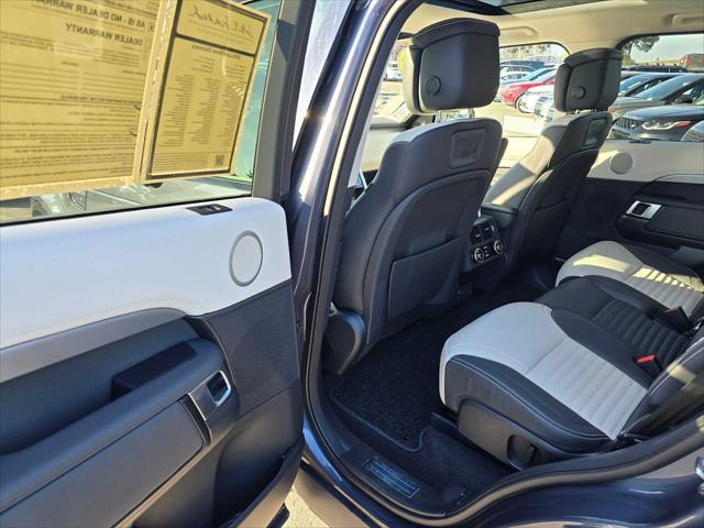 2025 Land Rover Discovery P360 Dynamic SE