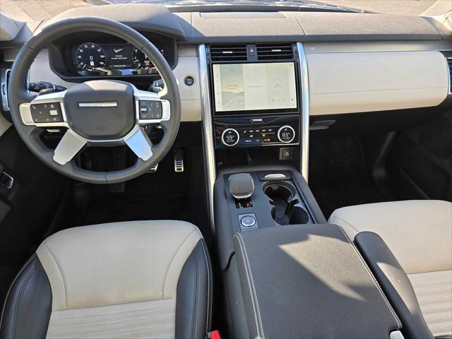 2025 Land Rover Discovery P360 Dynamic SE