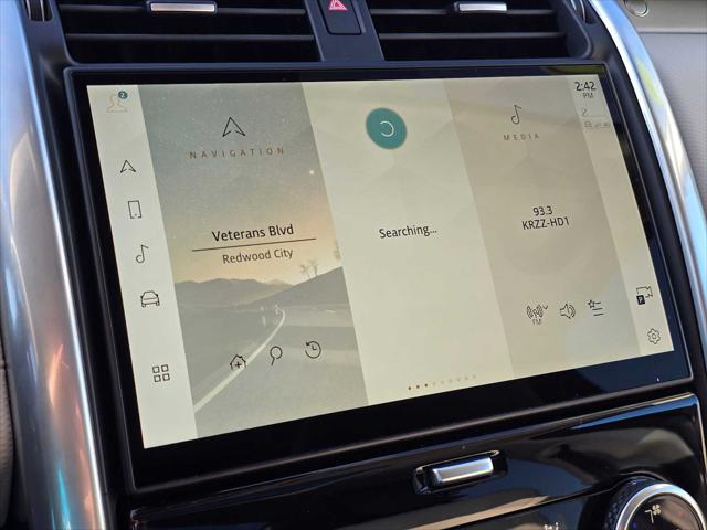2025 Land Rover Discovery P360 Dynamic SE
