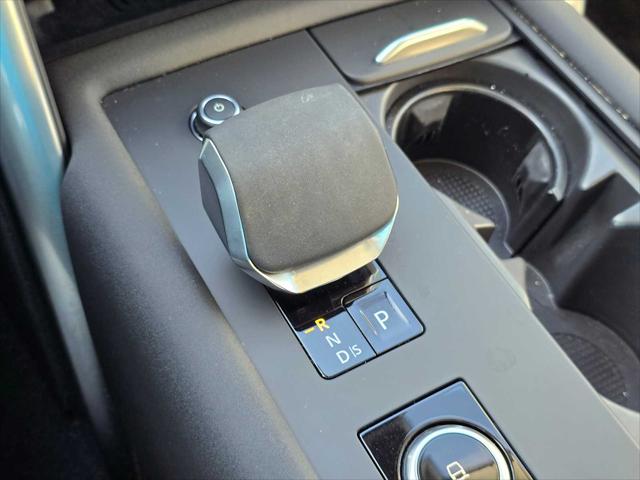2025 Land Rover Discovery P360 Dynamic SE