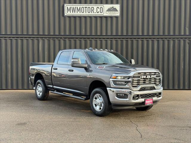 2026 RAM Ram 3500 RAM 3500 TRADESMAN CREW CAB 4X4 64 BOX