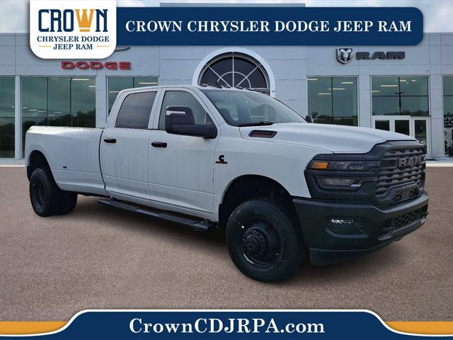 2026 RAM Ram 3500 RAM 3500 TRADESMAN CREW CAB 4X4 8 BOX