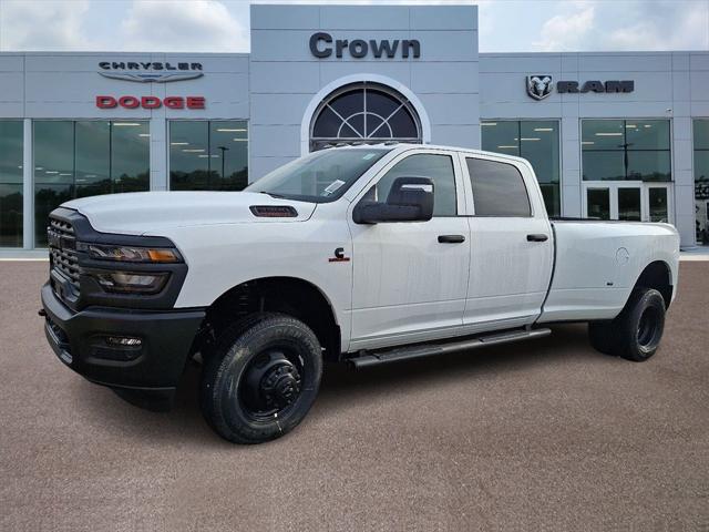 2026 RAM Ram 3500 RAM 3500 TRADESMAN CREW CAB 4X4 8 BOX