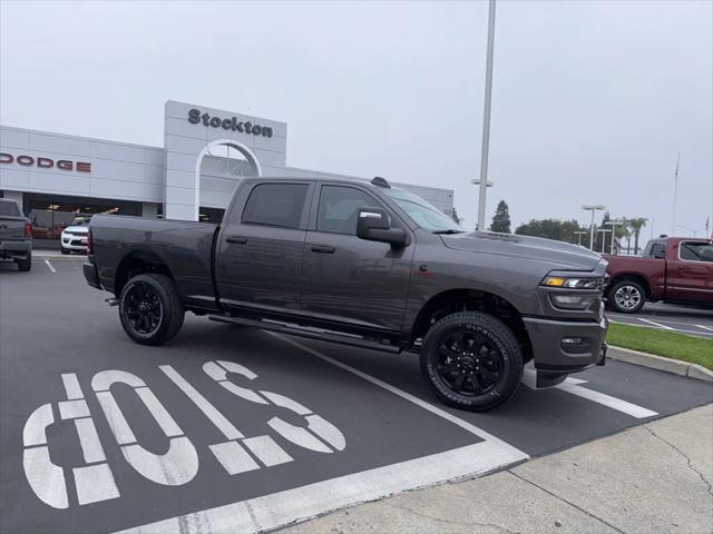 2026 RAM Ram 2500 RAM 2500 BLACK EXPRESS CREW CAB 4X4 64 BOX