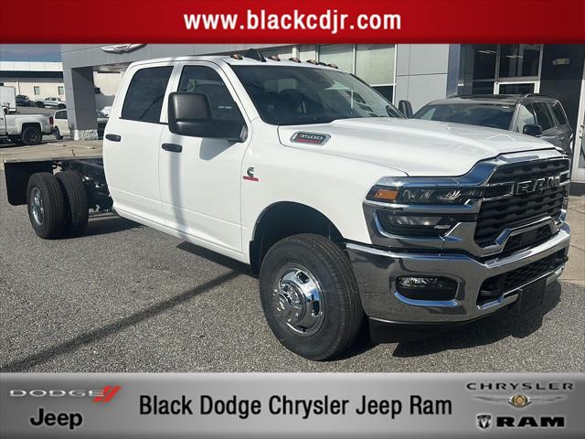 2026 RAM Ram 3500 Chassis Cab RAM 3500 TRADESMAN CREW CAB CHASSIS 4X4 60 CA 2026 RAM Ram 3500 Chassis Cab RAM 3500 TRADESMAN CREW CAB CHASSIS 4X4 60 CA