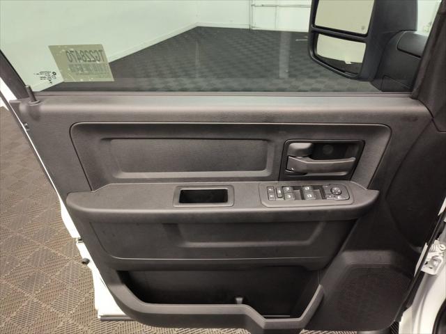 2026 Ram 3500 Tradesman Crew Cab 4x4 64 Box