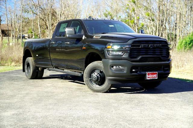 2026 RAM Ram 3500 RAM 3500 TRADESMAN CREW CAB 4X4 8 BOX