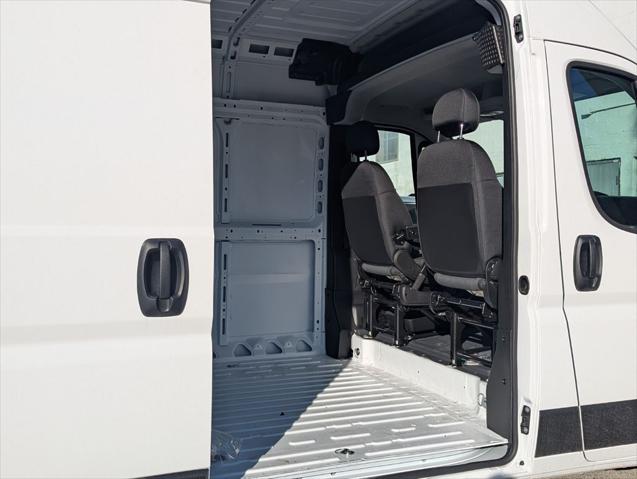 2026 Ram ProMaster Cargo Van Tradesman High Roof 136" WB w/Pass Seat