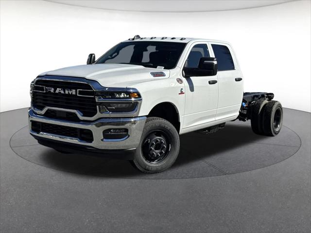 2026 RAM Ram 3500 Chassis Cab RAM 3500 TRADESMAN CREW CAB CHASSIS 4X4 60 CA 2026 RAM Ram 3500 Chassis Cab RAM 3500 TRADESMAN CREW CAB CHASSIS 4X4 60 CA