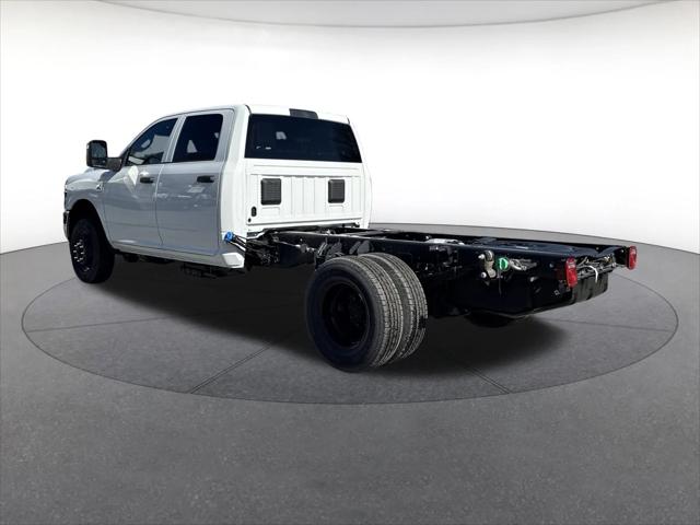 2026 RAM Ram 3500 Chassis Cab RAM 3500 TRADESMAN CREW CAB CHASSIS 4X4 60 CA 2026 RAM Ram 3500 Chassis Cab RAM 3500 TRADESMAN CREW CAB CHASSIS 4X4 60 CA