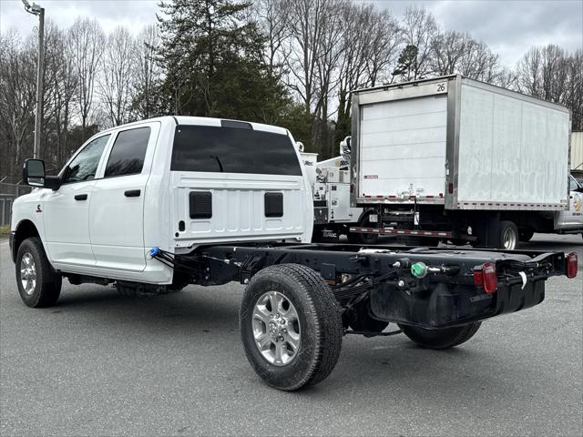 2026 RAM Ram 3500 Chassis Cab RAM 3500 TRADESMAN CREW CAB CHASSIS 4X4 60 CA