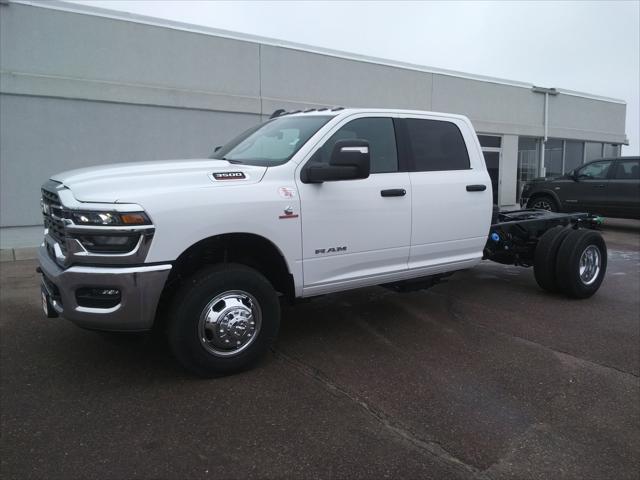 2026 RAM Ram 3500 Chassis Cab RAM 3500 TRADESMAN CREW CAB CHASSIS 4X4 60 CA