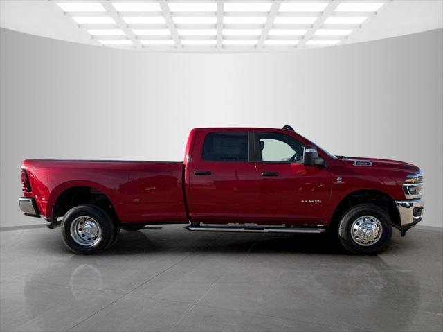 2026 RAM Ram 3500 RAM 3500 BIG HORN CREW CAB 4X4 8 BOX