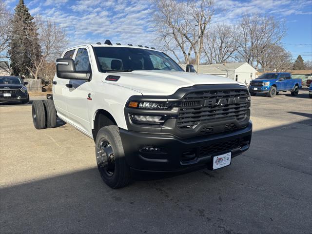 2026 RAM Ram 3500 Chassis Cab RAM 3500 TRADESMAN CREW CAB CHASSIS 4X4 60 CA 2026 RAM Ram 3500 Chassis Cab RAM 3500 TRADESMAN CREW CAB CHASSIS 4X4 60 CA