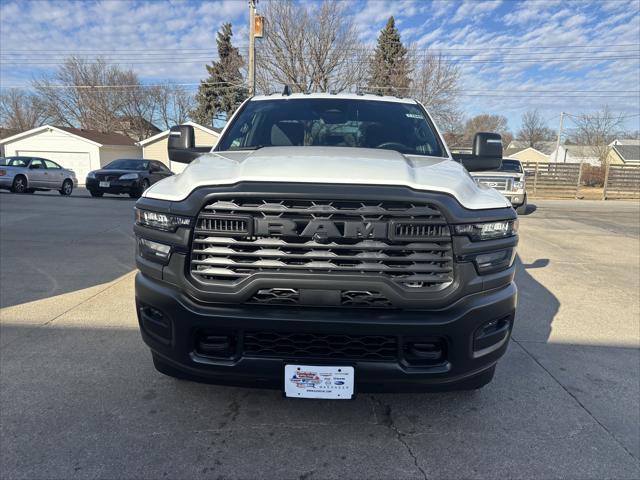 2026 RAM Ram 3500 Chassis Cab RAM 3500 TRADESMAN CREW CAB CHASSIS 4X4 60 CA 2026 RAM Ram 3500 Chassis Cab RAM 3500 TRADESMAN CREW CAB CHASSIS 4X4 60 CA