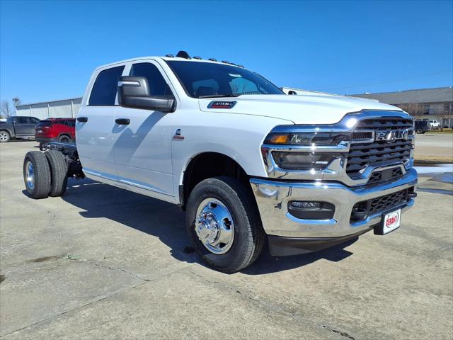 2026 RAM Ram 3500 Chassis Cab RAM 3500 TRADESMAN CREW CAB CHASSIS 4X4 60 CA