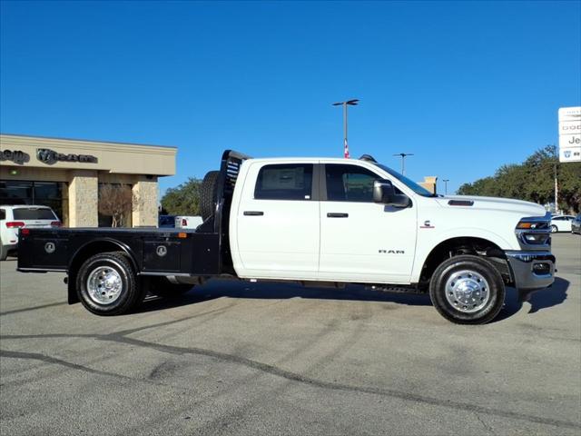 2026 RAM Ram 3500 Chassis Cab RAM 3500 BIG HORN CREW CAB CHASSIS 4X4 60 CA