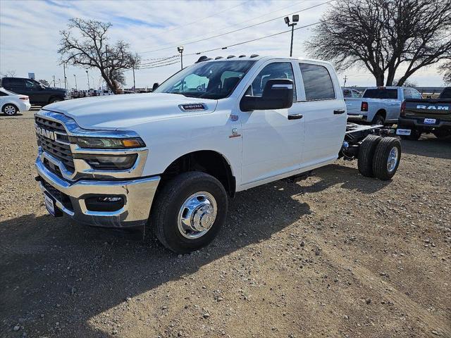 2026 RAM Ram 3500 Chassis Cab RAM 3500 TRADESMAN CREW CAB CHASSIS 4X4 60 CA