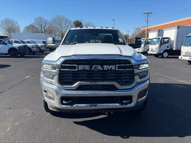 2026 RAM Ram 5500 Chassis Cab RAM 5500 TRADESMAN CHASSIS REGULAR CAB 4X4 108 CA 2026 RAM Ram 5500 Chassis Cab RAM 5500 TRADESMAN CHASSIS REGULAR CAB 4X4 108 CA