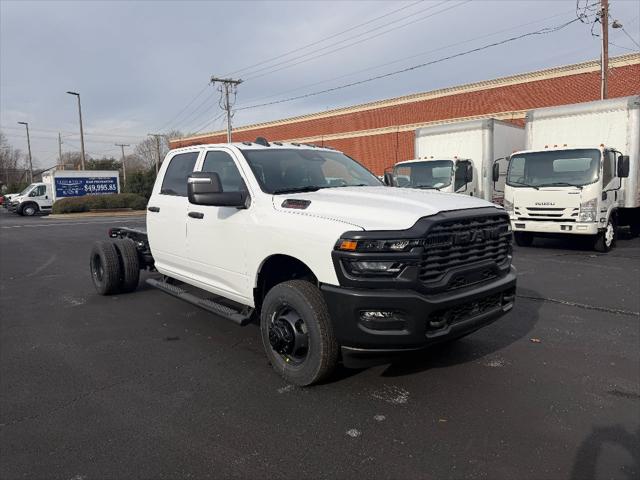 2026 RAM Ram 3500 Chassis Cab RAM 3500 TRADESMAN CREW CAB CHASSIS 4X4 60 CA
