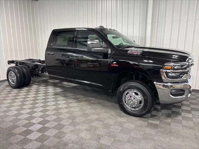 2026 RAM Ram 3500 Chassis Cab RAM 3500 TRADESMAN CREW CAB CHASSIS 4X4 60 CA
