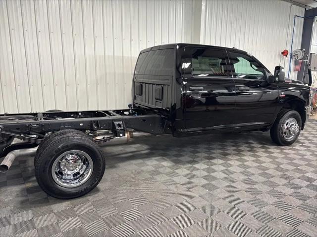 2026 RAM Ram 3500 Chassis Cab RAM 3500 TRADESMAN CREW CAB CHASSIS 4X4 60 CA