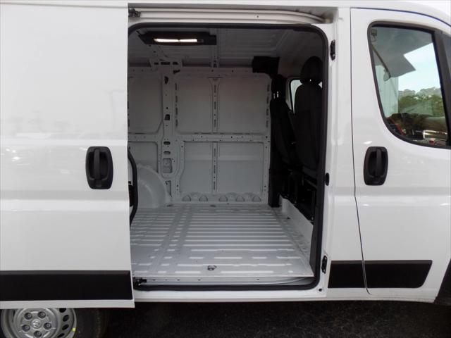 2026 Ram ProMaster Cargo Van Tradesman Low Roof 118" WB w/Pass Seat