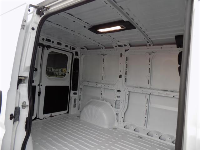 2026 Ram ProMaster Cargo Van Tradesman Low Roof 118" WB w/Pass Seat