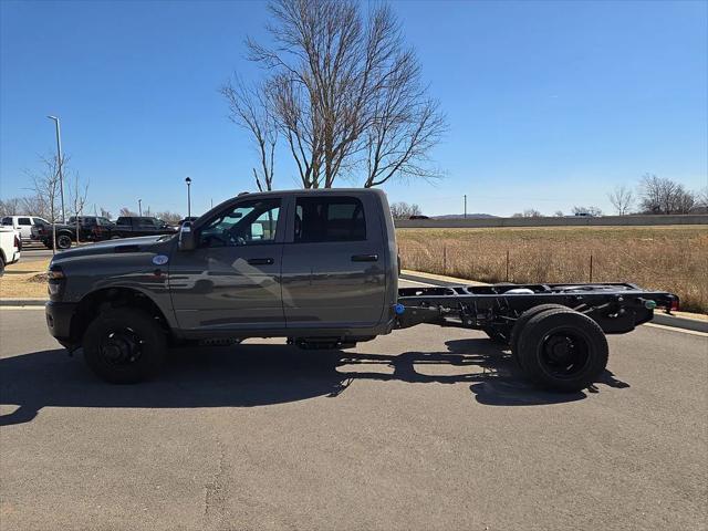 2026 RAM Ram 3500 Chassis Cab RAM 3500 TRADESMAN CREW CAB CHASSIS 4X4 60 CA 2026 RAM Ram 3500 Chassis Cab RAM 3500 TRADESMAN CREW CAB CHASSIS 4X4 60 CA