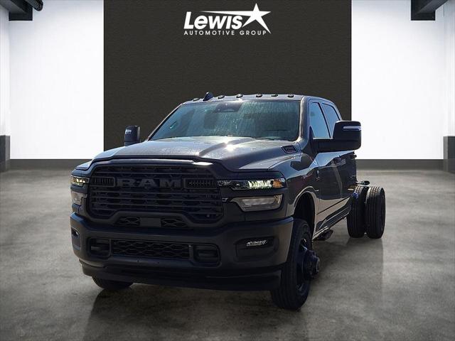 2026 RAM Ram 3500 Chassis Cab RAM 3500 TRADESMAN CREW CAB CHASSIS 4X4 60 CA