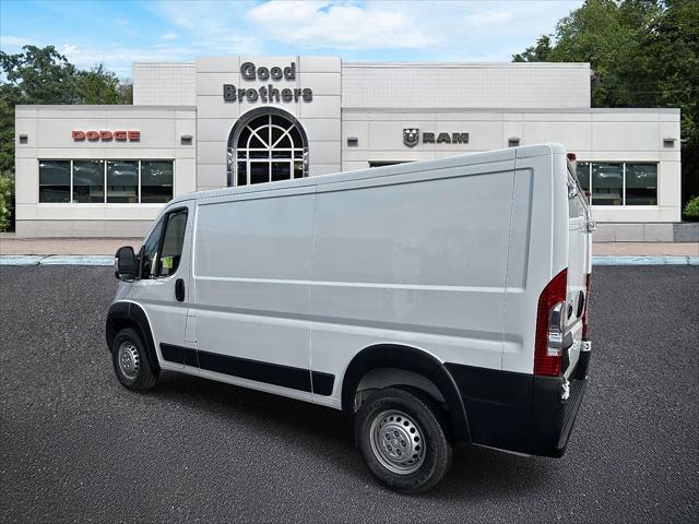 2026 Ram ProMaster Cargo Van Tradesman Low Roof 136" WB w/Pass Seat