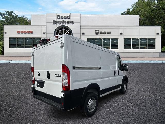 2026 Ram ProMaster Cargo Van Tradesman Low Roof 136" WB w/Pass Seat