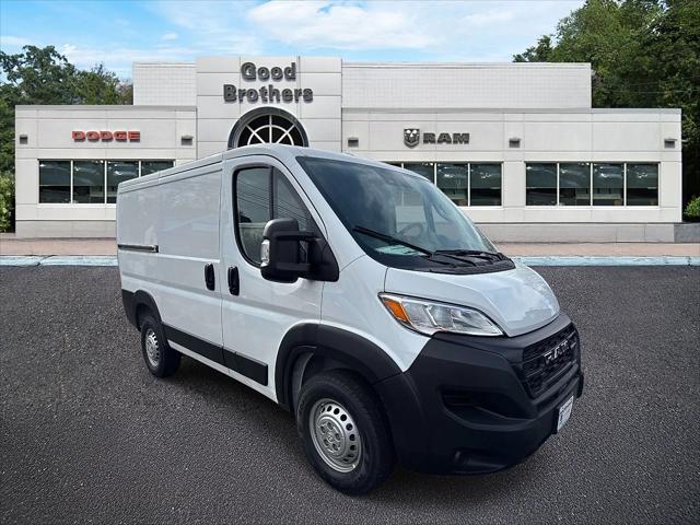 2026 Ram ProMaster Cargo Van Tradesman Low Roof 136" WB w/Pass Seat