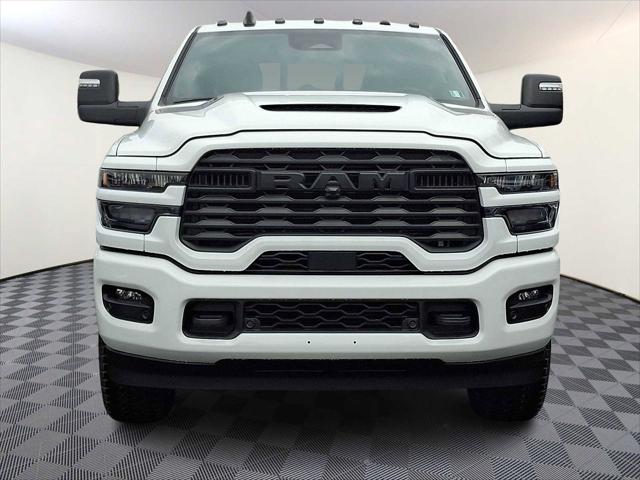 2026 RAM Ram 2500 RAM 2500 BLACK EXPRESS CREW CAB 4X4 64 BOX