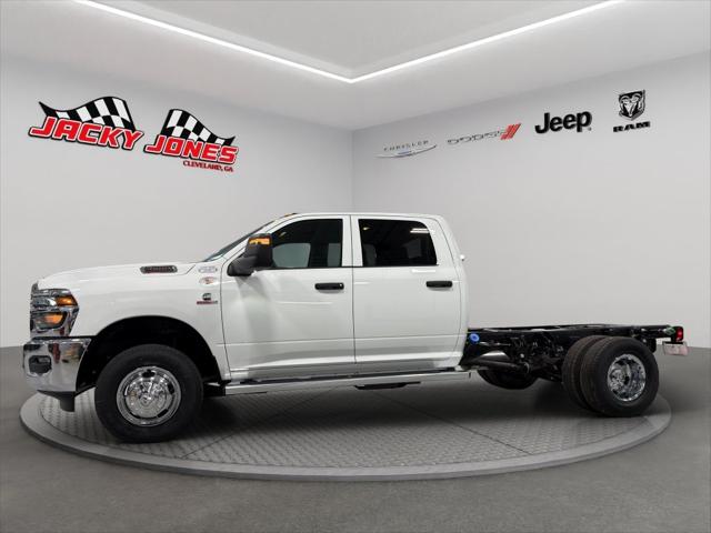 2026 RAM Ram 3500 Chassis Cab RAM 3500 TRADESMAN CREW CAB CHASSIS 4X4 60 CA