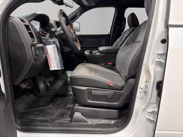 2026 RAM Ram 3500 Chassis Cab RAM 3500 TRADESMAN CREW CAB CHASSIS 4X4 60 CA