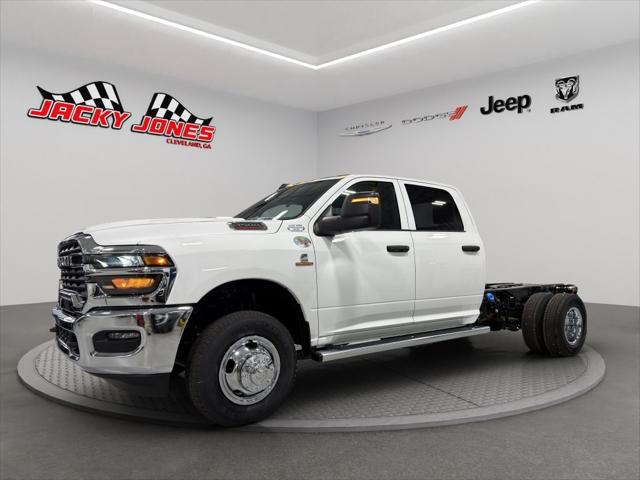 2026 RAM Ram 3500 Chassis Cab RAM 3500 TRADESMAN CREW CAB CHASSIS 4X4 60 CA